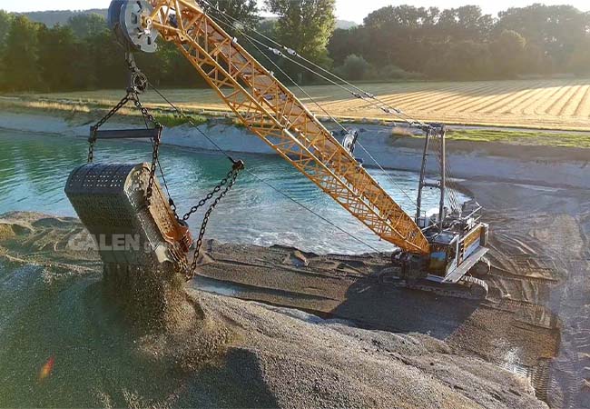 Liebherr HS8070 Dragline Kova